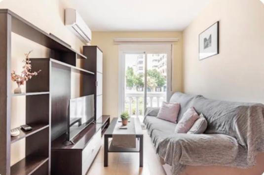 Apartamento En Primera Linea De Playa El Palo Málaga