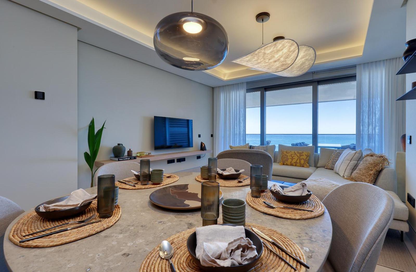 Luxury Front 2 Bed In Towers Malaga