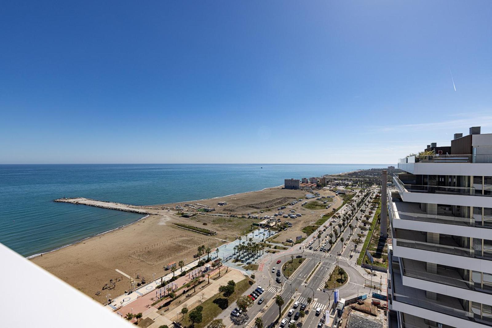 Apartment Luxury Front 2 Bed In Towers *