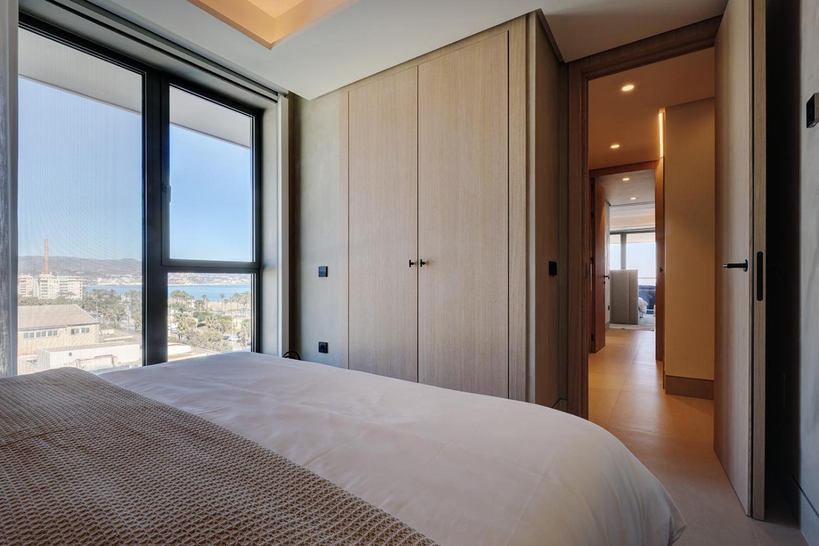 Luxury Front 2 Bed In Towers Malaga