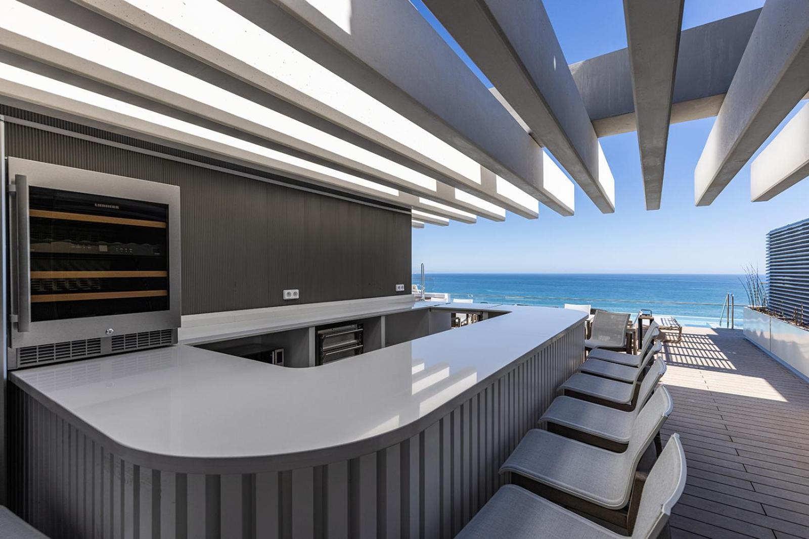 Luxury Front 2 Bed In Towers