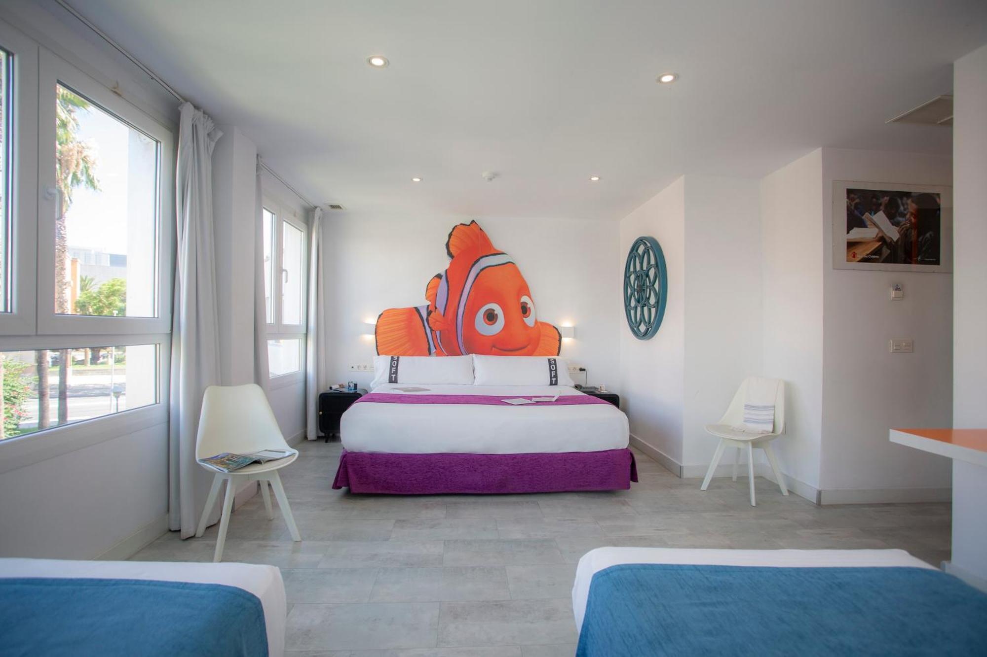 Casual Del Mar Malaga