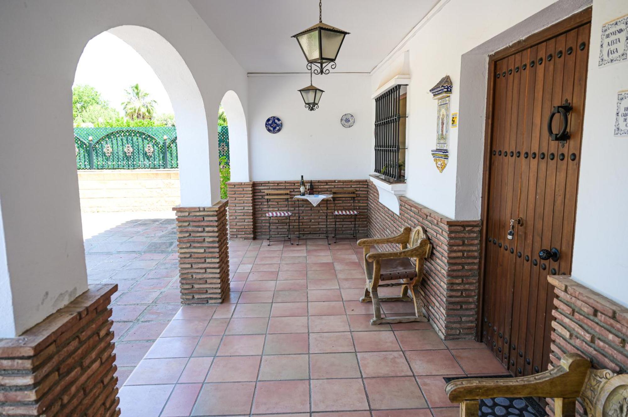 Amplia Con Precioso Jardin Cerca De Capital. Сasa de vacaciones Málaga