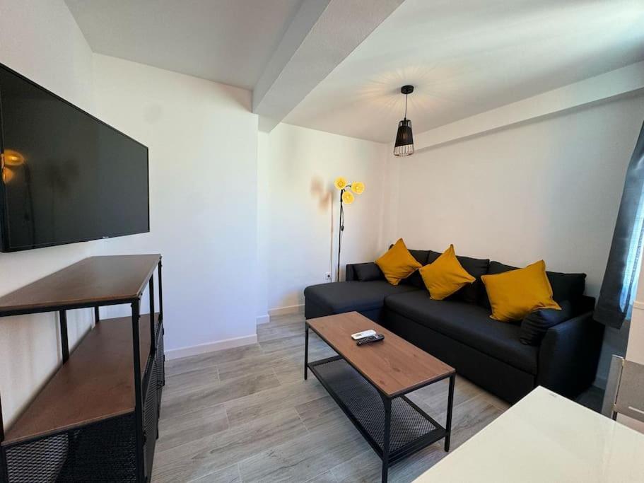 Apartment Flat To Enjoy - 4 People C2 Malaga