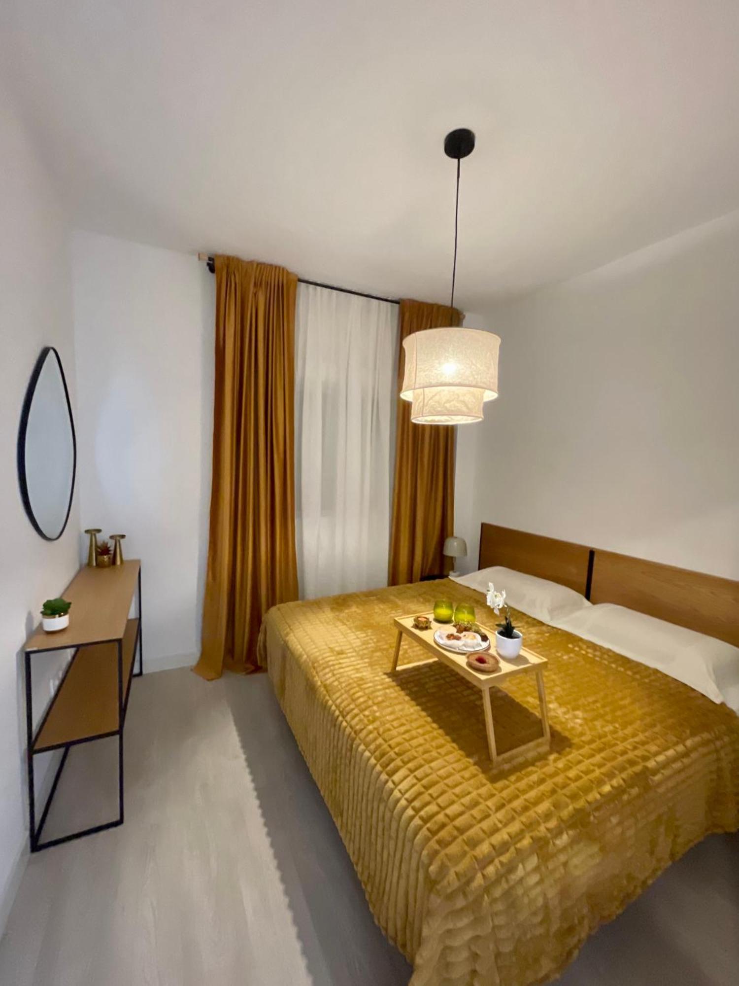 Historical Centre! Private Terrace & Gym-near Public Parking Apartment Málaga