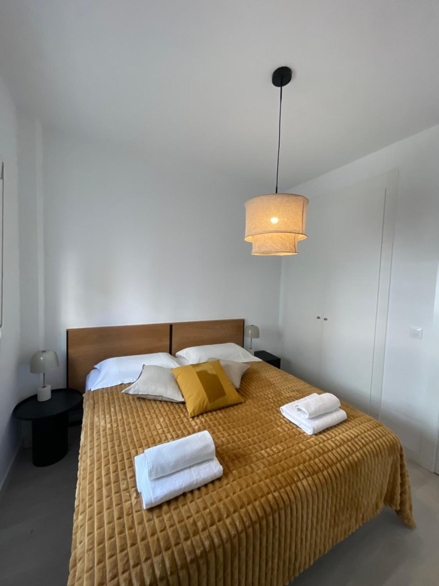 Historical Centre! Private Terrace & Gym-near Public Parking Apartment