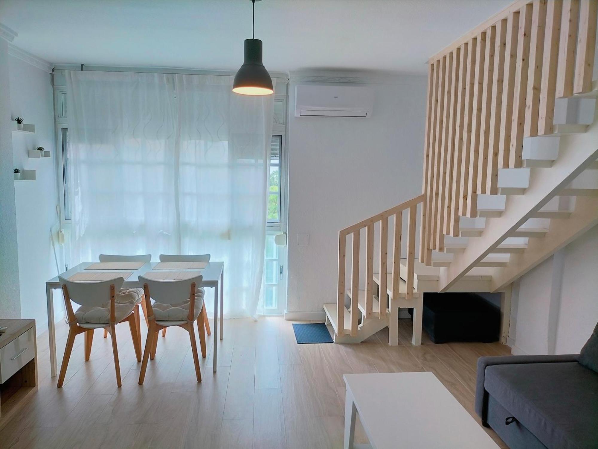 Prat Apartment *