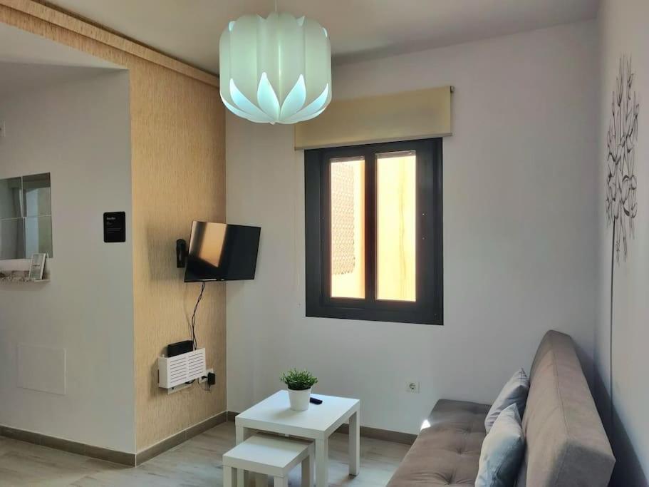 Estudio Con Gran Terraza Junto Al Centro Historico Apartment Malaga