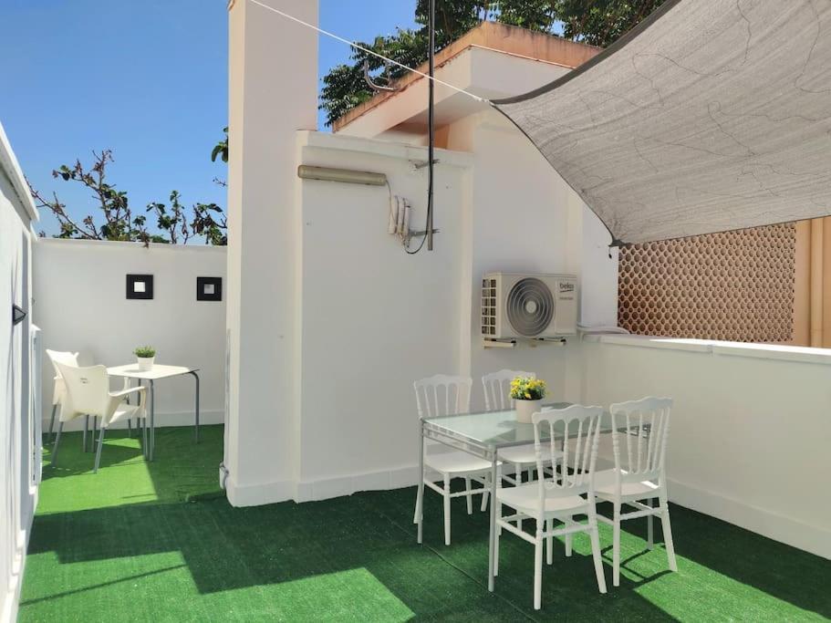 Estudio Con Gran Terraza Junto Al Centro Historico * Malaga