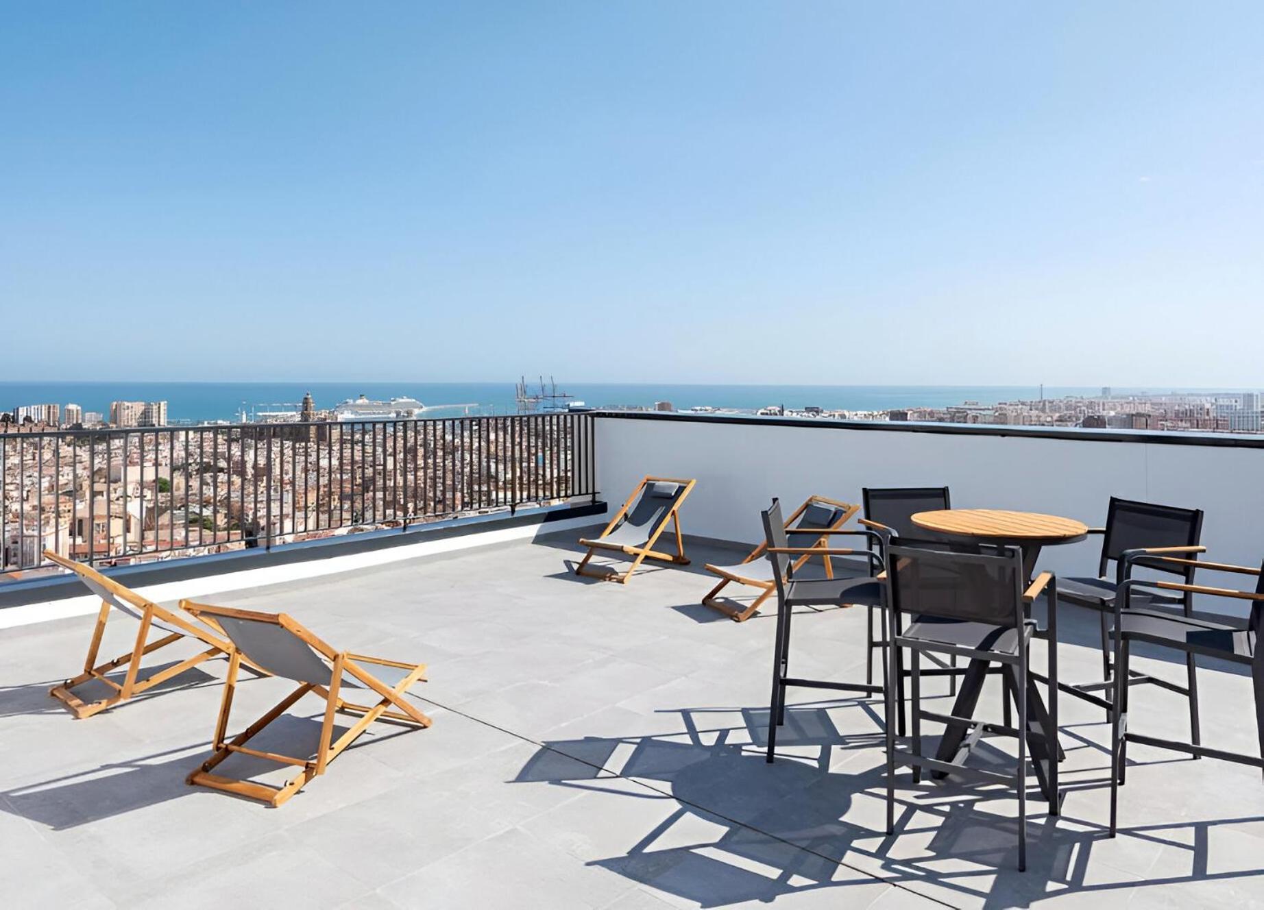Urban Sky Serviced By P&o 26h Malaga