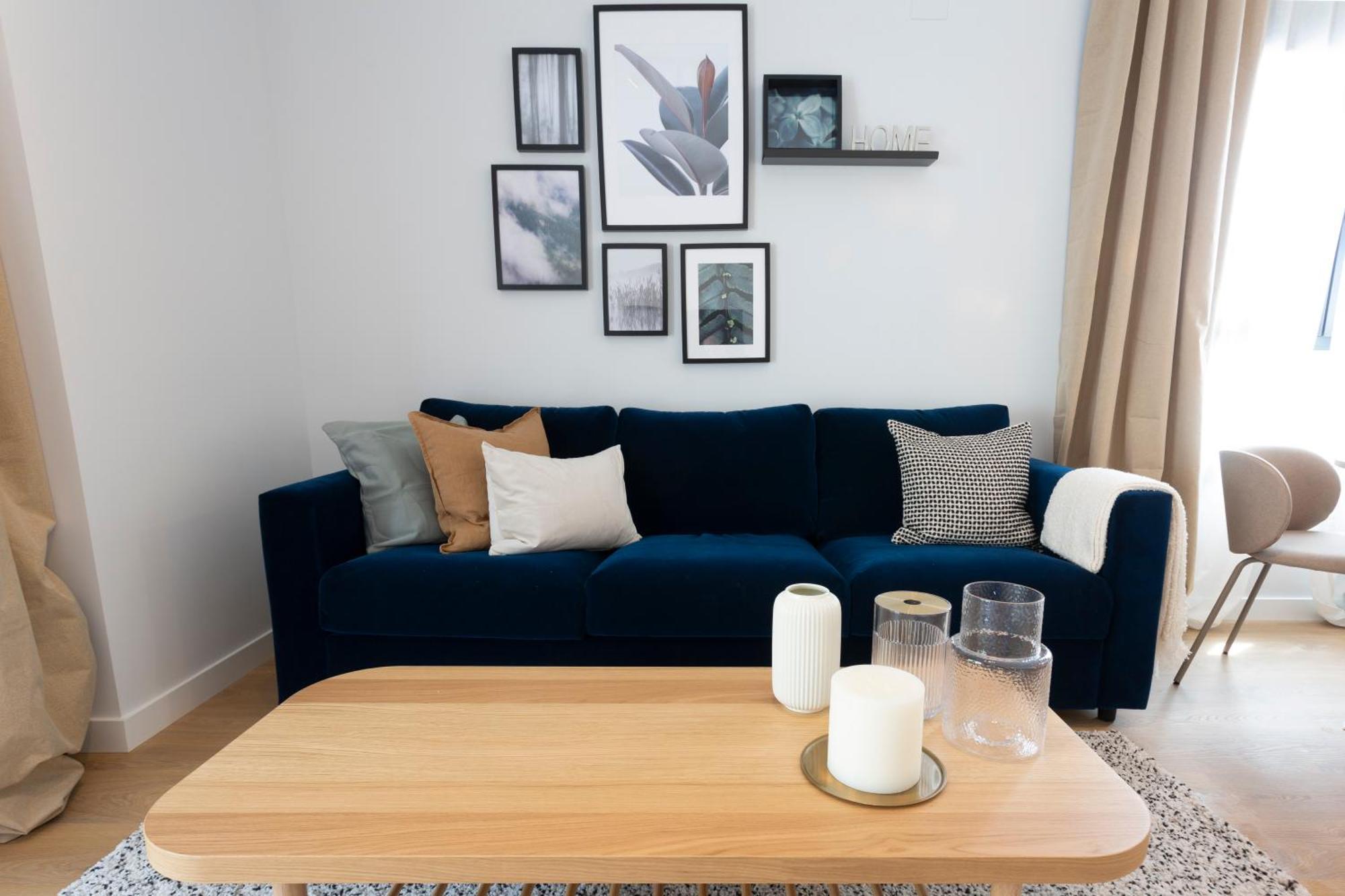 Apartment Apartamento Con Vistas En Paseo De Reding By Rent Me Málaga