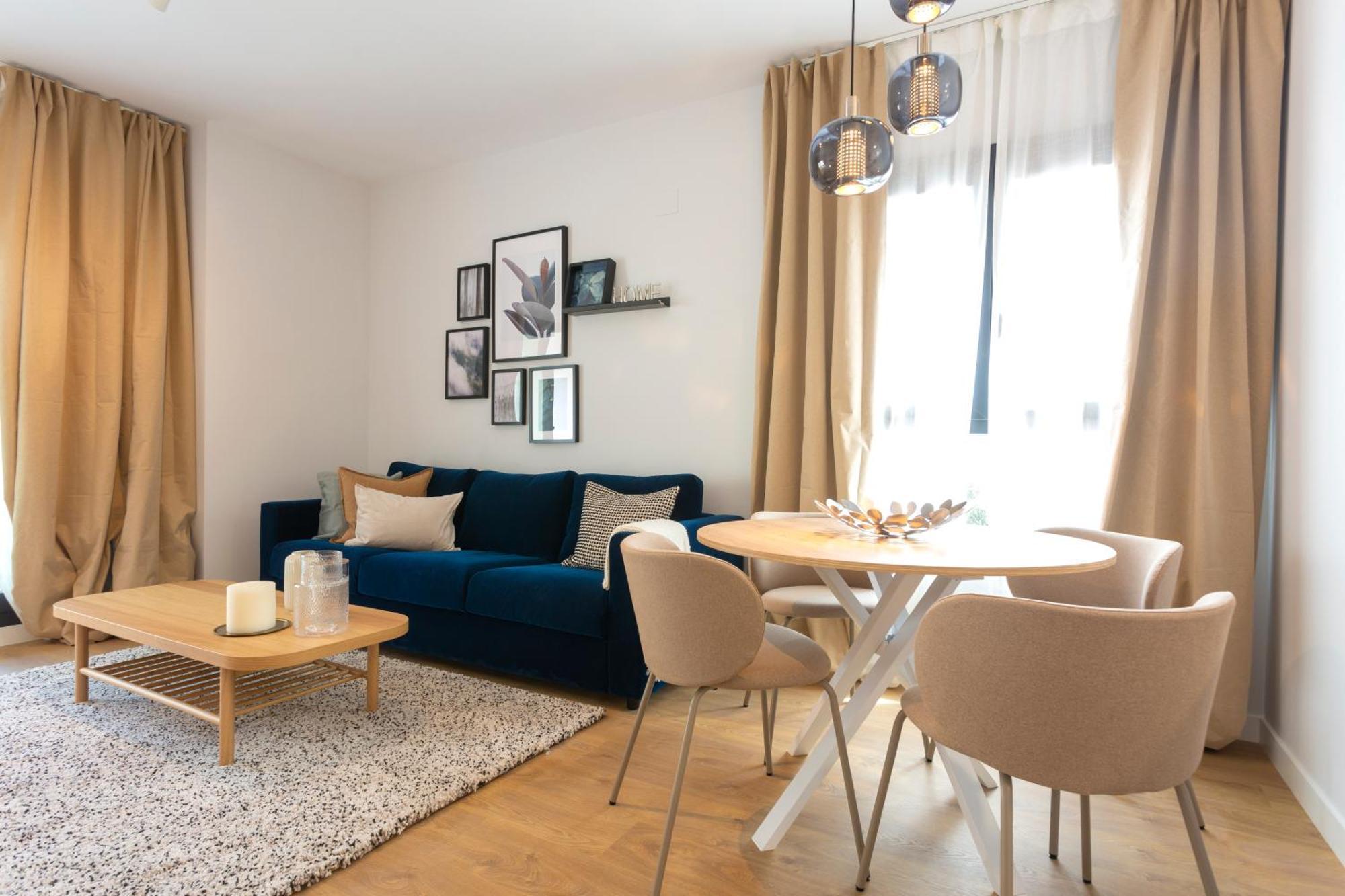 Apartamento Con Vistas En Paseo De Reding By Rent Me Apartment Málaga