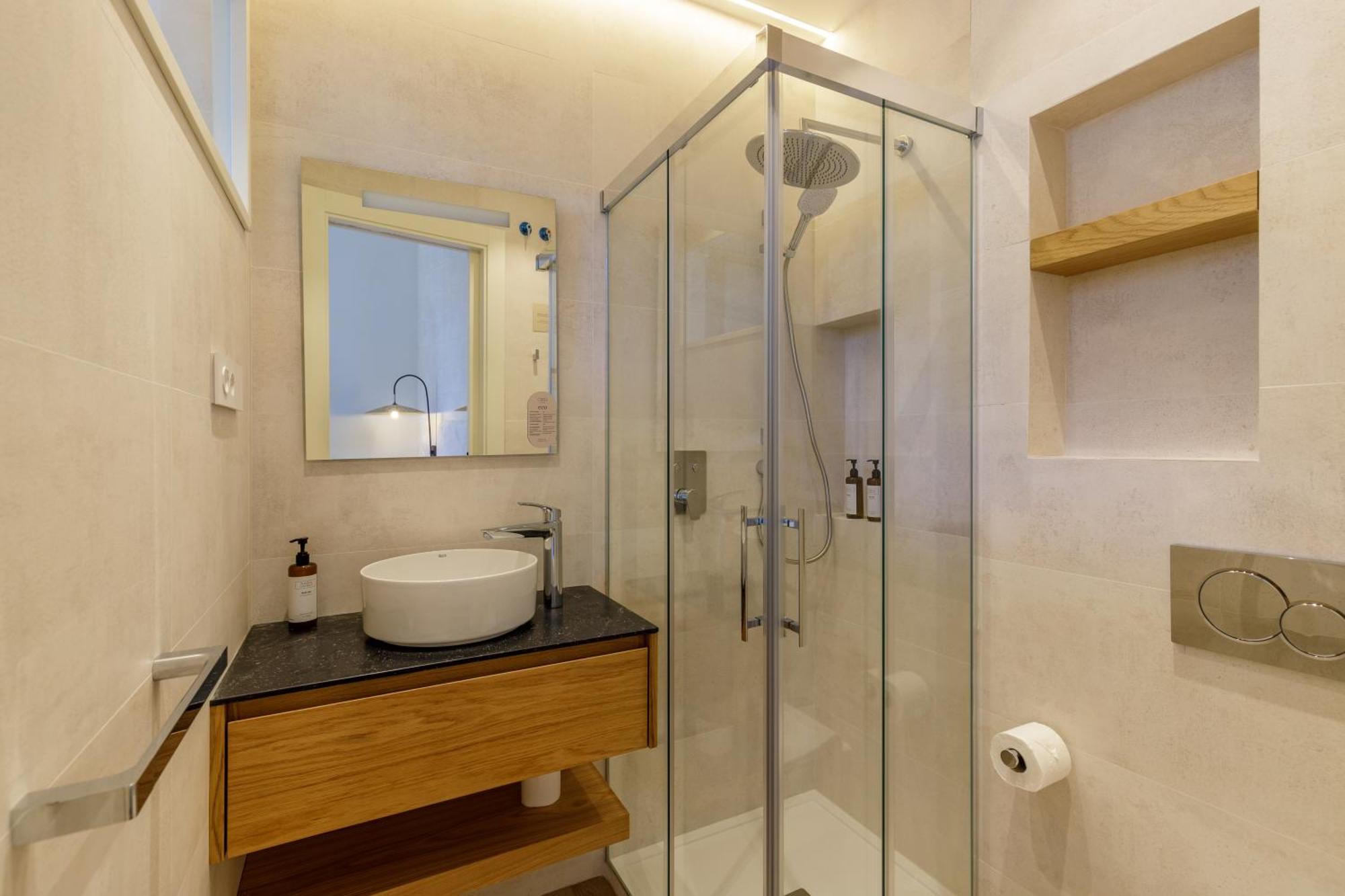 Marques De Velazquez Ii By Caleta Homes Malaga