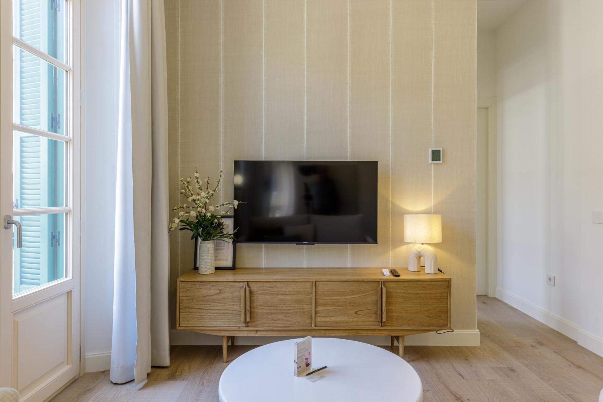 Marques De Velazquez Ii By Caleta Homes Apartment *