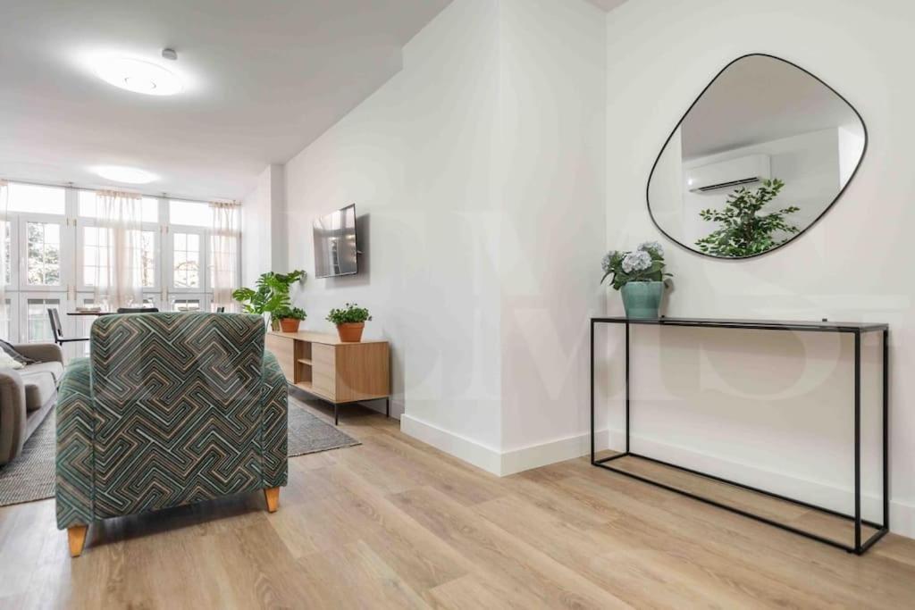 Bright And Modern By Rems