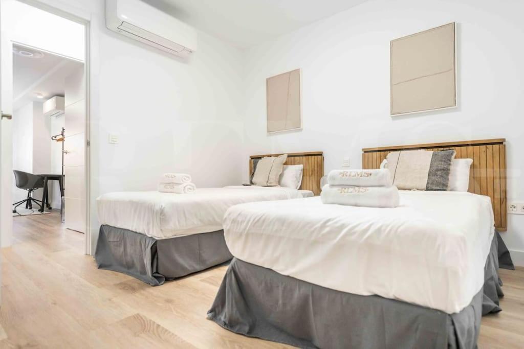 Bright And Modern By Rems Apartment