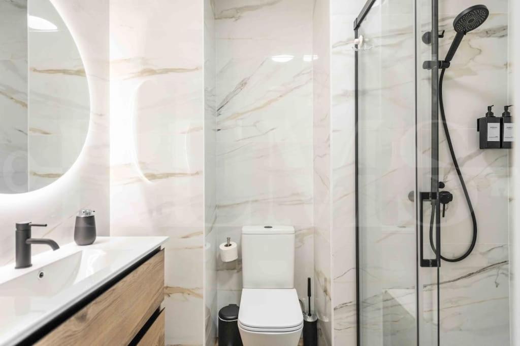 Bright And Modern By Rems *