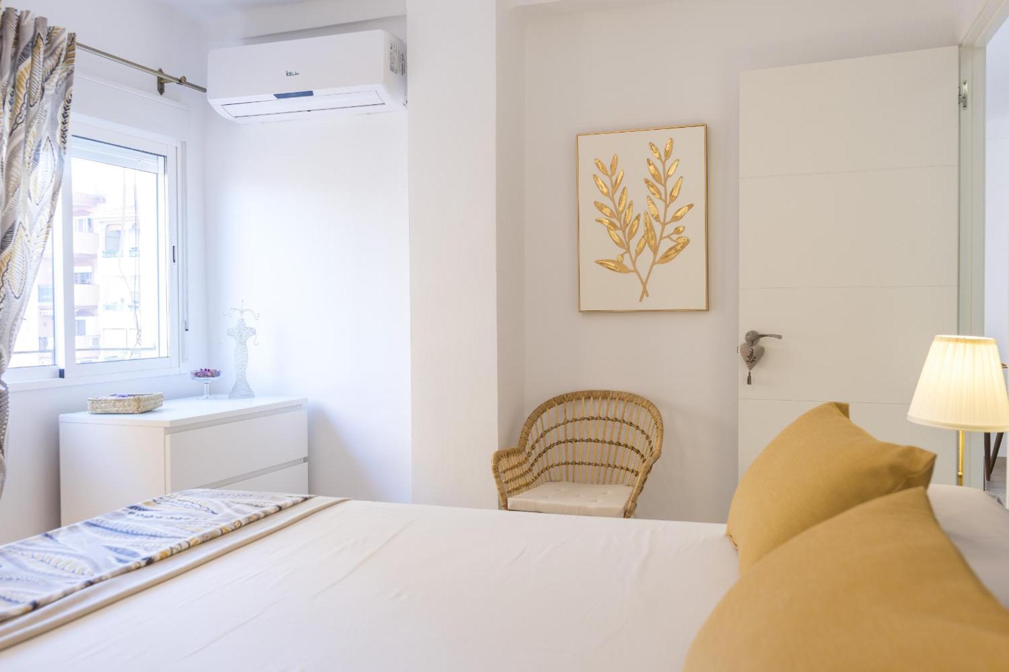 Apartment Two Bedroom Near Playa Del Palo By Sharingco Malaga