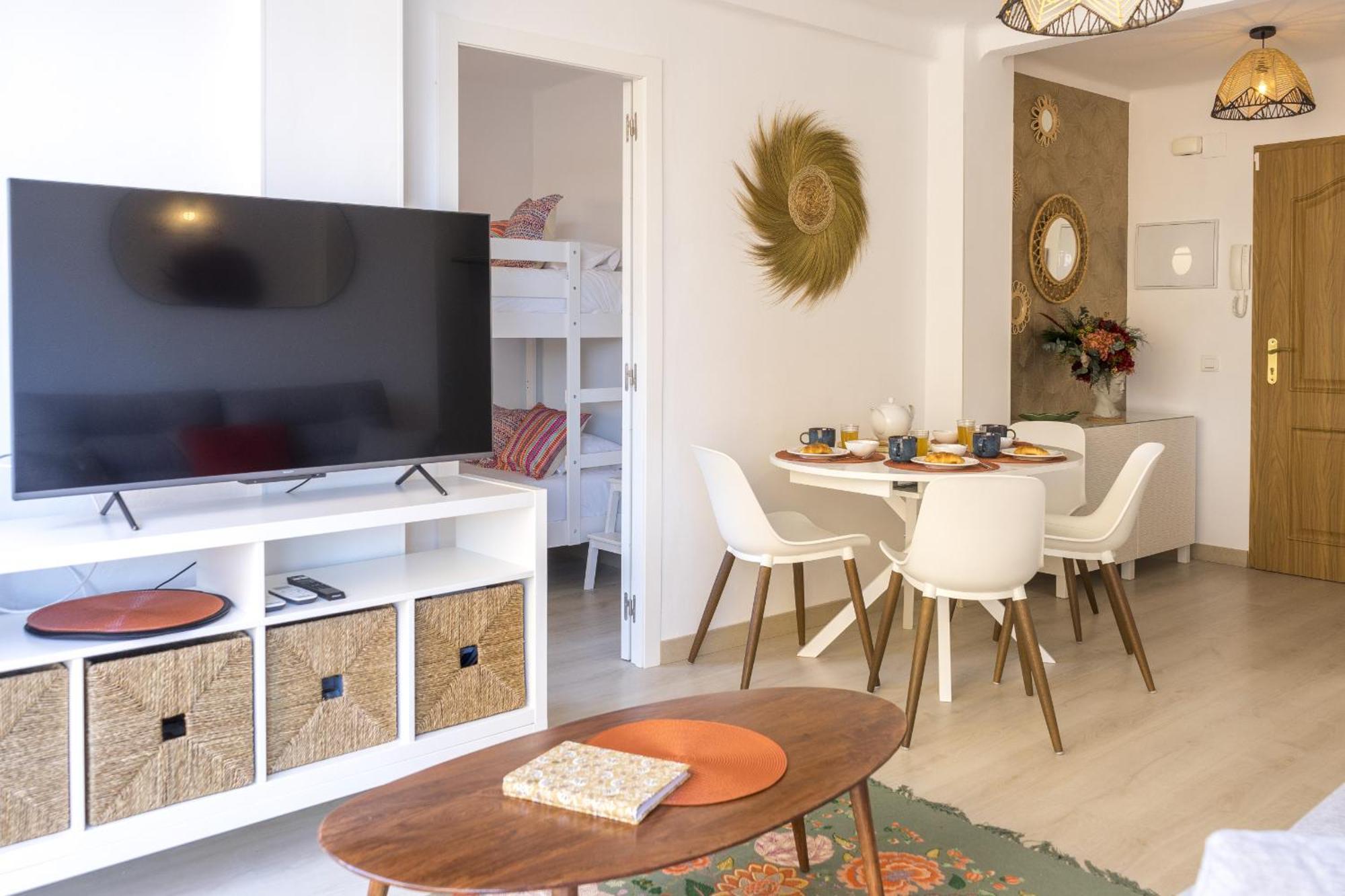 Two Bedroom Near Playa Del Palo By Sharingco Malaga