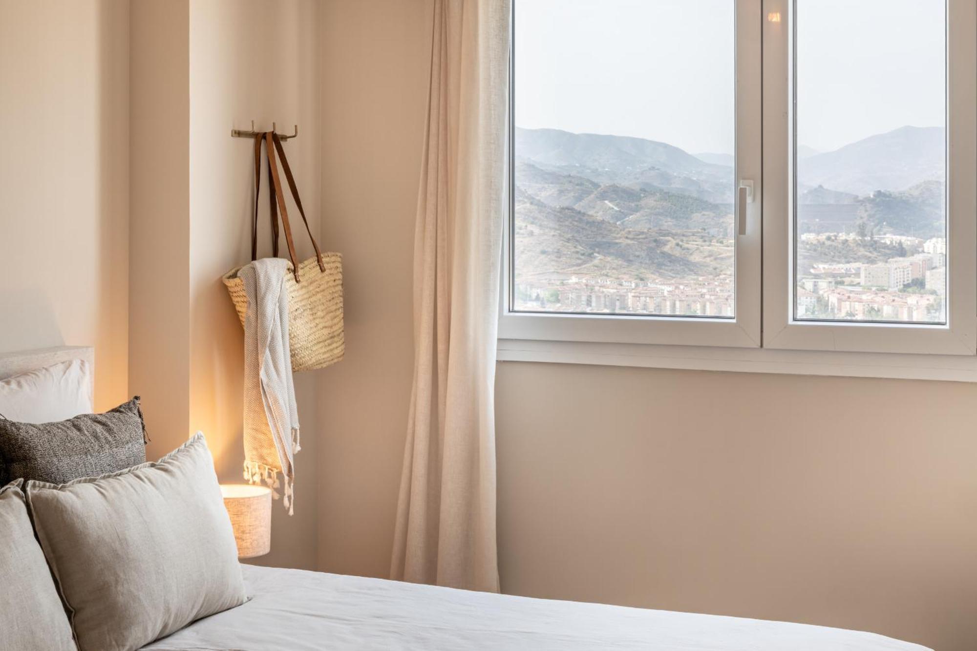 Skyline 5 Pool & Parking Free Malaga