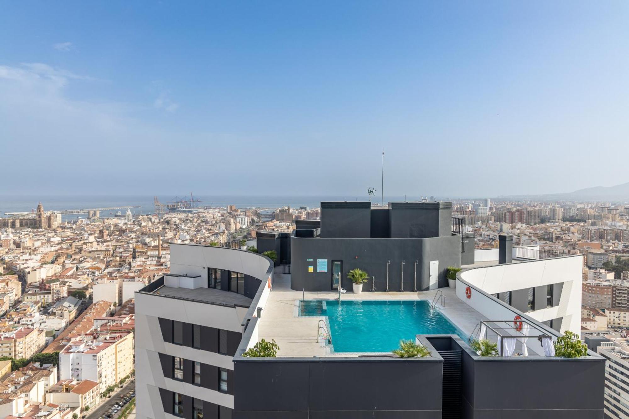 Apartment Skyline 5 Pool & Parking Free Malaga