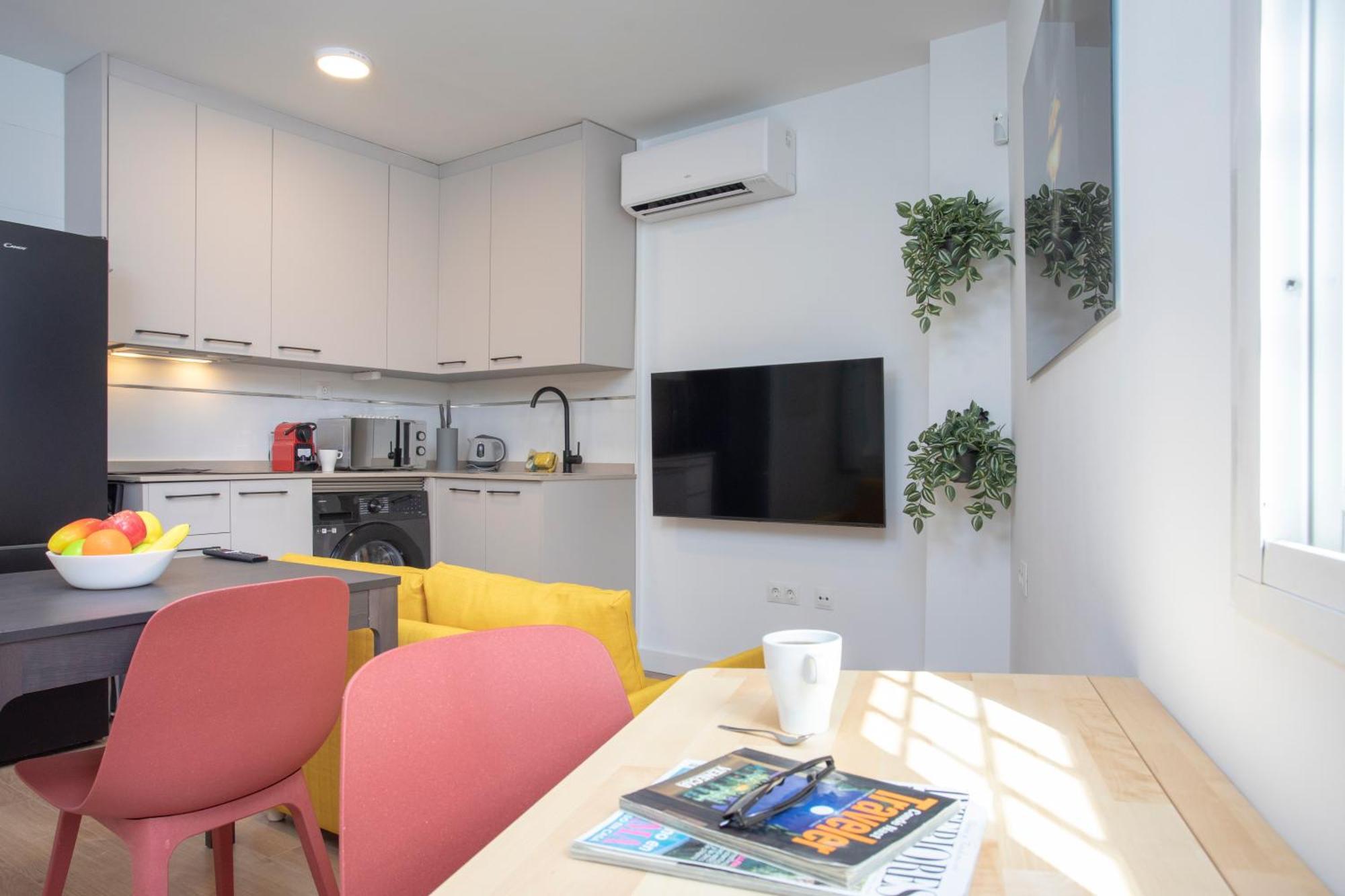 Estudio Con Encanto En Centro By Rent Me Apartment *