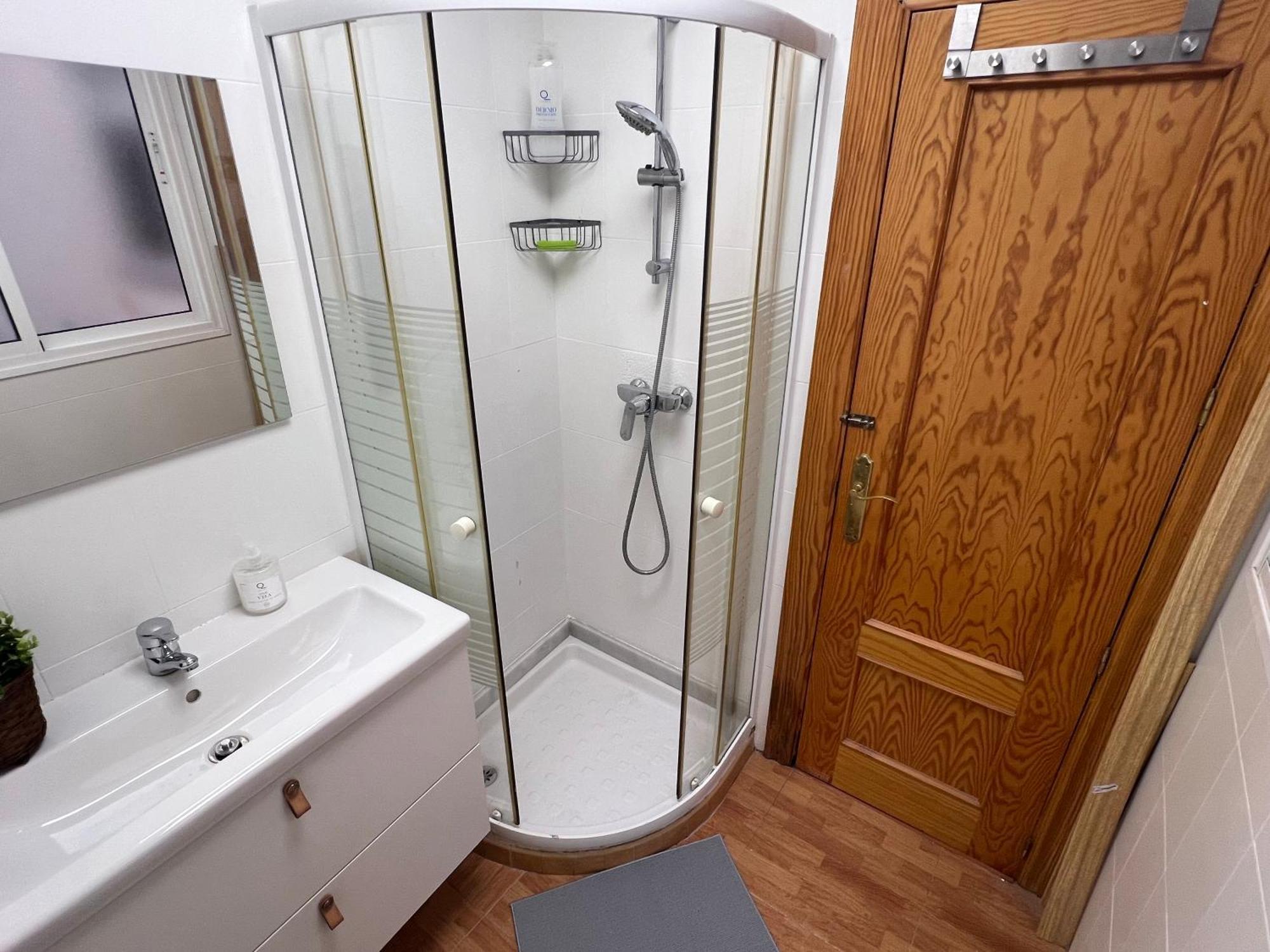 3 Bedrooms * Malaga