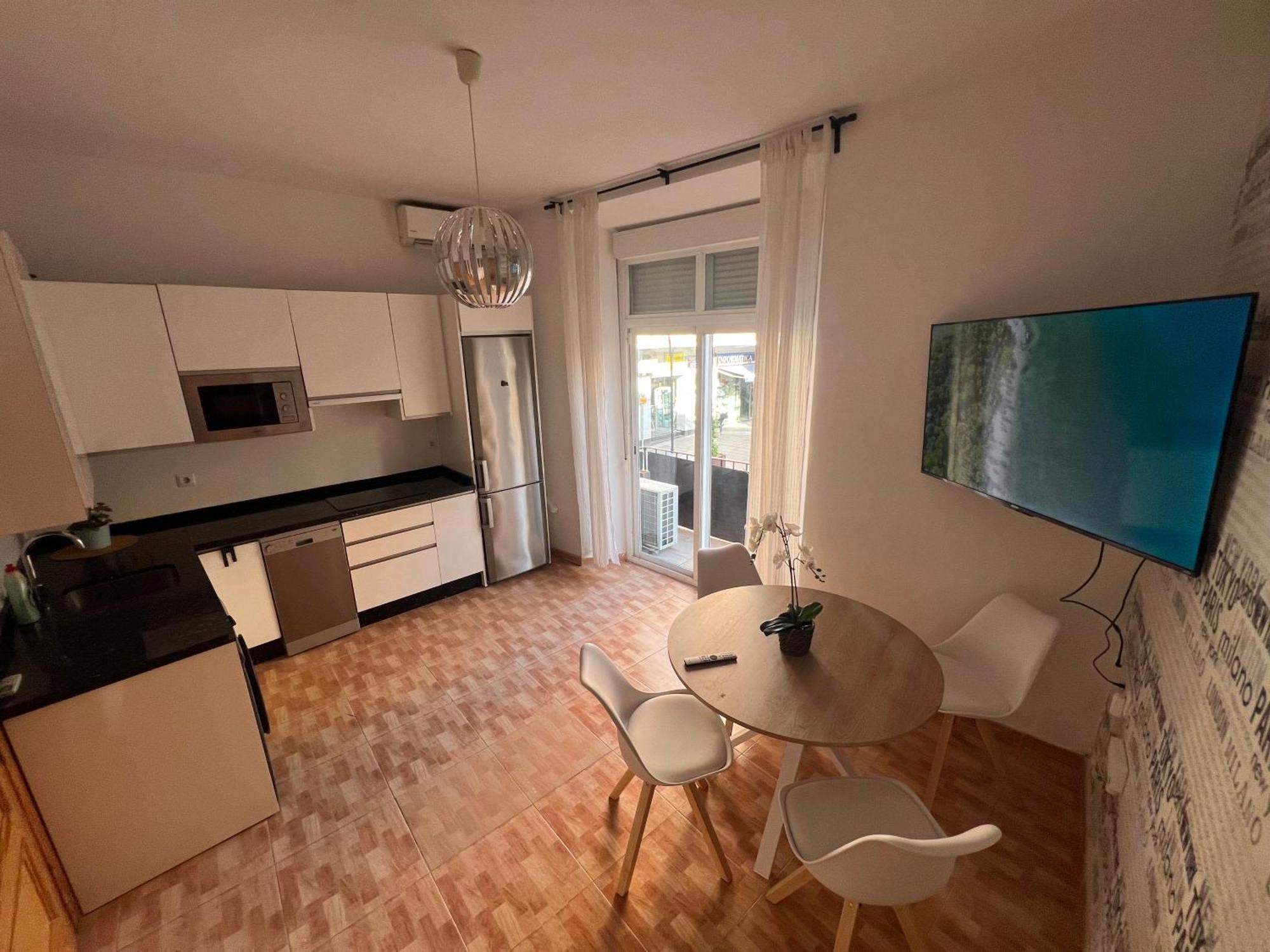 3 Bedrooms *