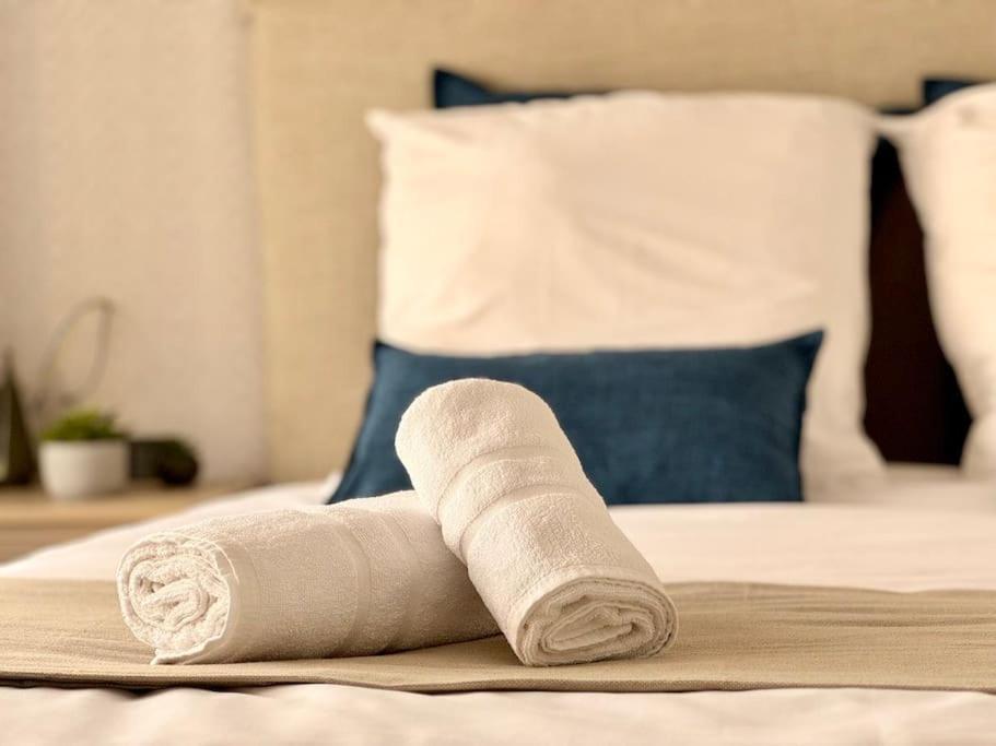 4bd Soho Luxe Retreat Terrace 2bh & Ac Apartment Málaga