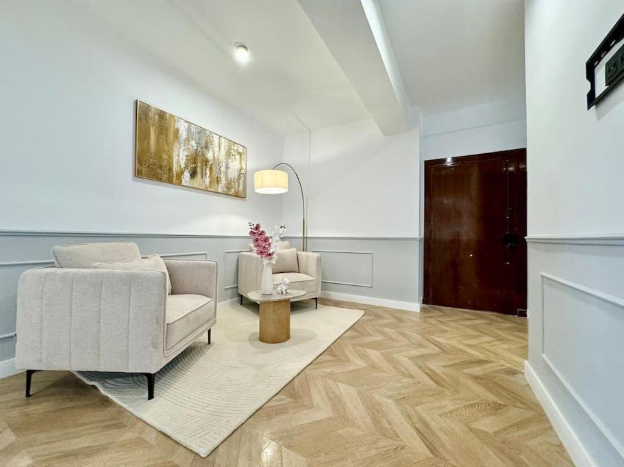 4bd Soho Luxe Retreat Terrace 2bh & Ac Apartment *