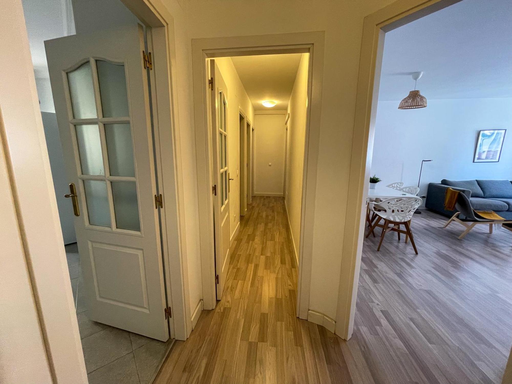 - Center By Dv #p4p3 - * Malaga