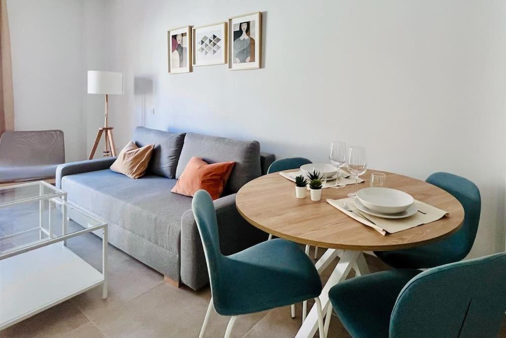 Apartment Lovely Close By Center *