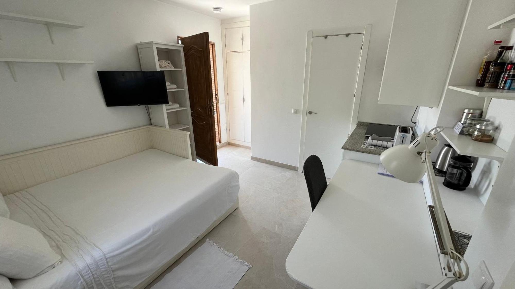 Views Apartment, Cortijo Fruitful Hills Malaga