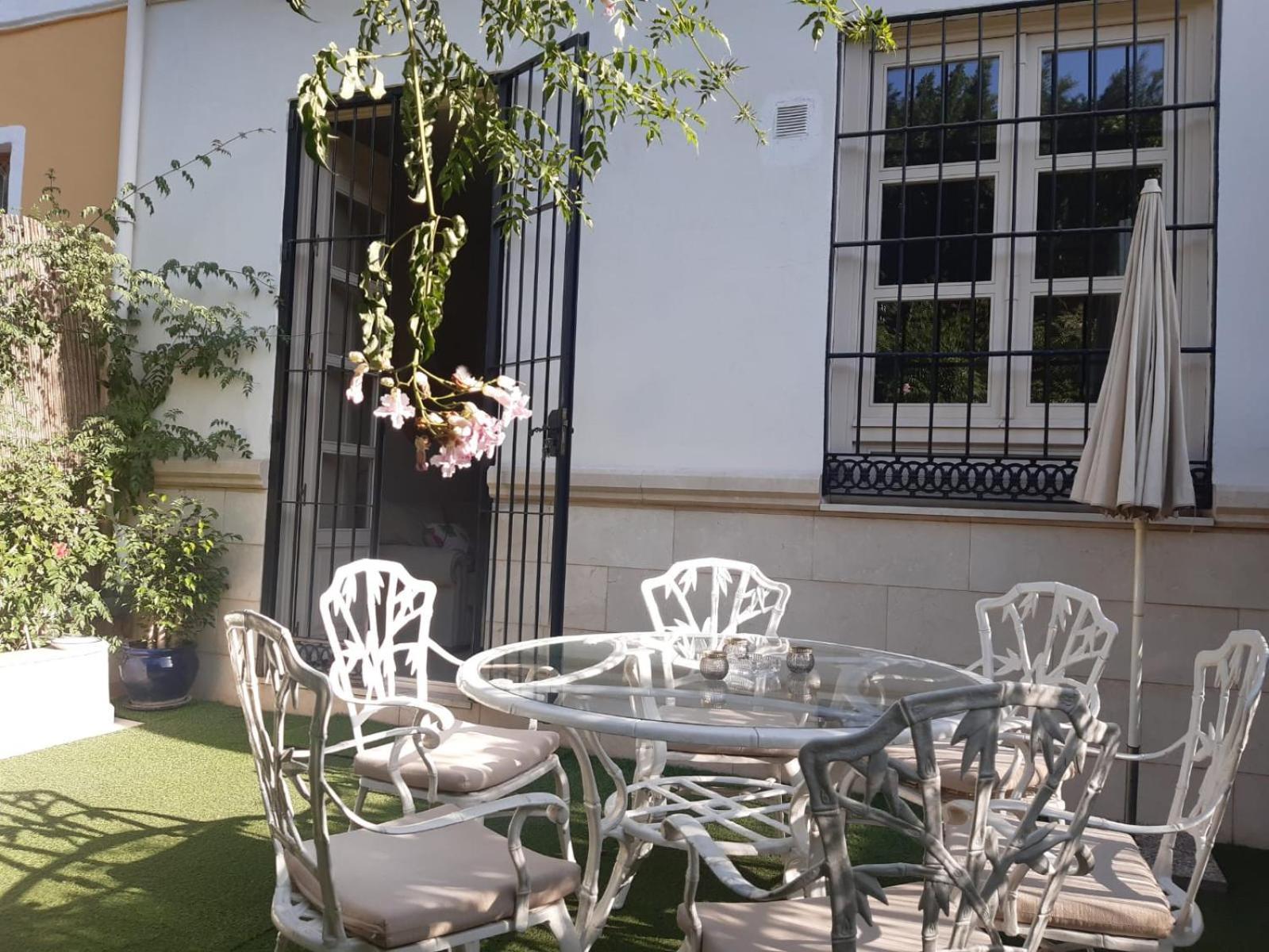 Urbe10 Pries Apartment