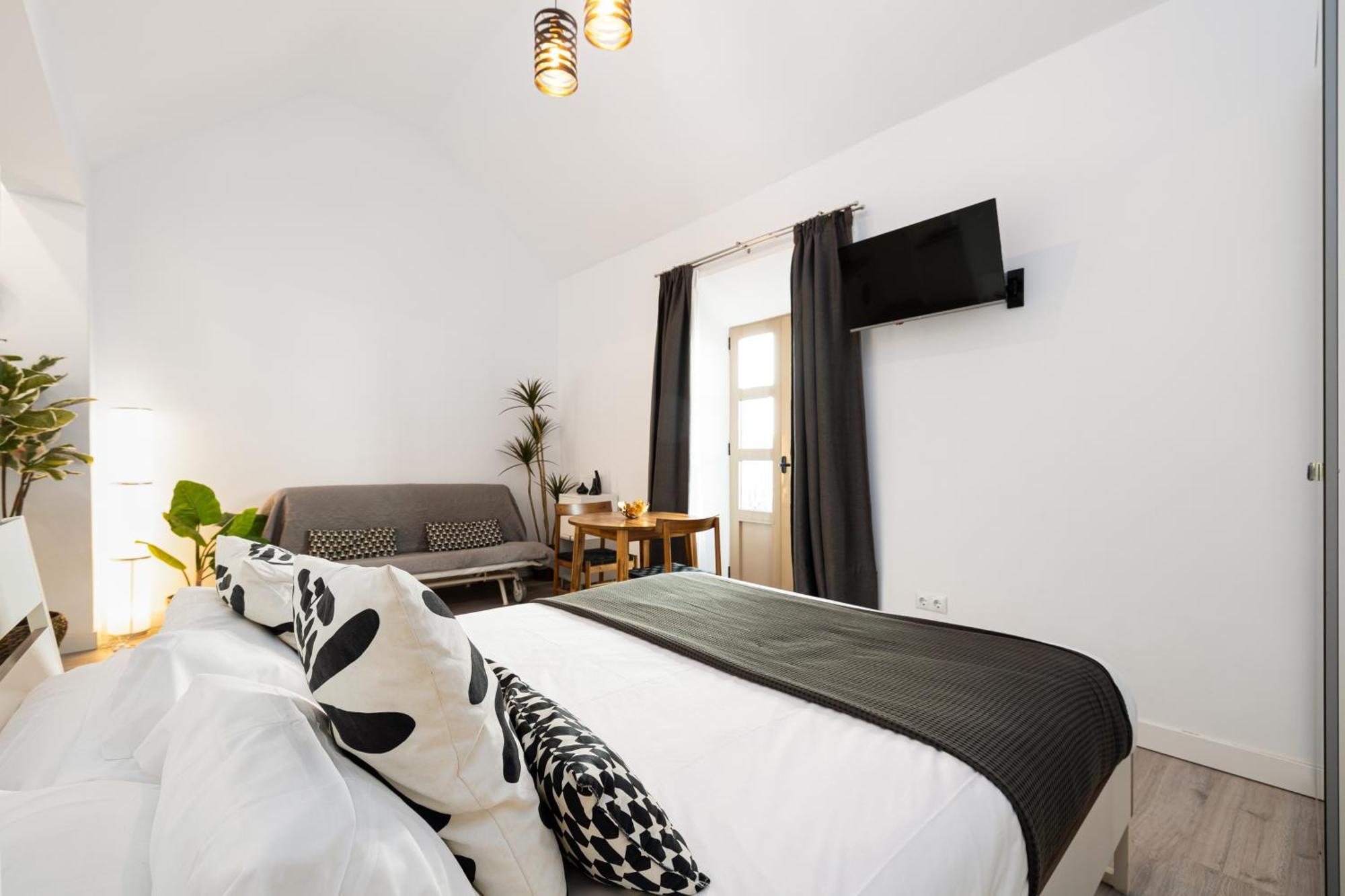 H2m Hiniestrosa French Balcony Aacc Wifi Apartment Malaga