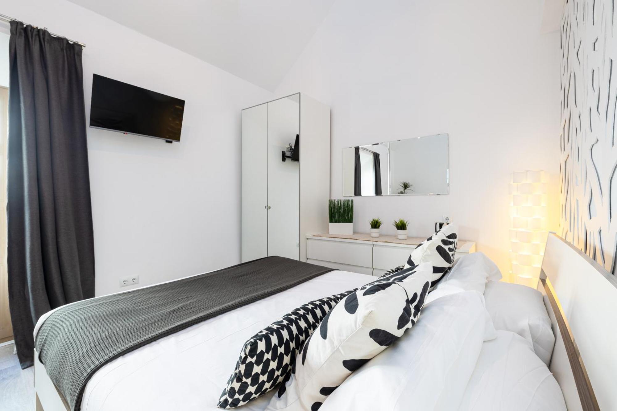 H2m Hiniestrosa French Balcony Aacc Wifi * Malaga