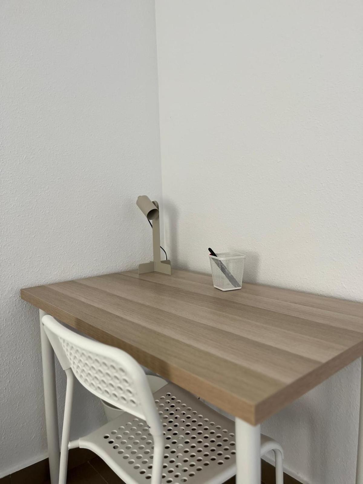 Prime Location - Stylish With Free Wifi, Free Parking, Steps From The Historic Center * Málaga