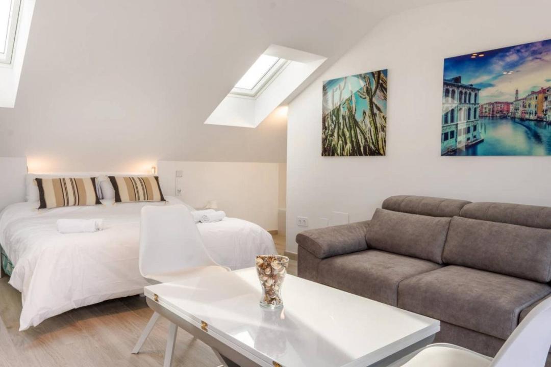 Apartment Minty - La Merced Atico Duplex Málaga
