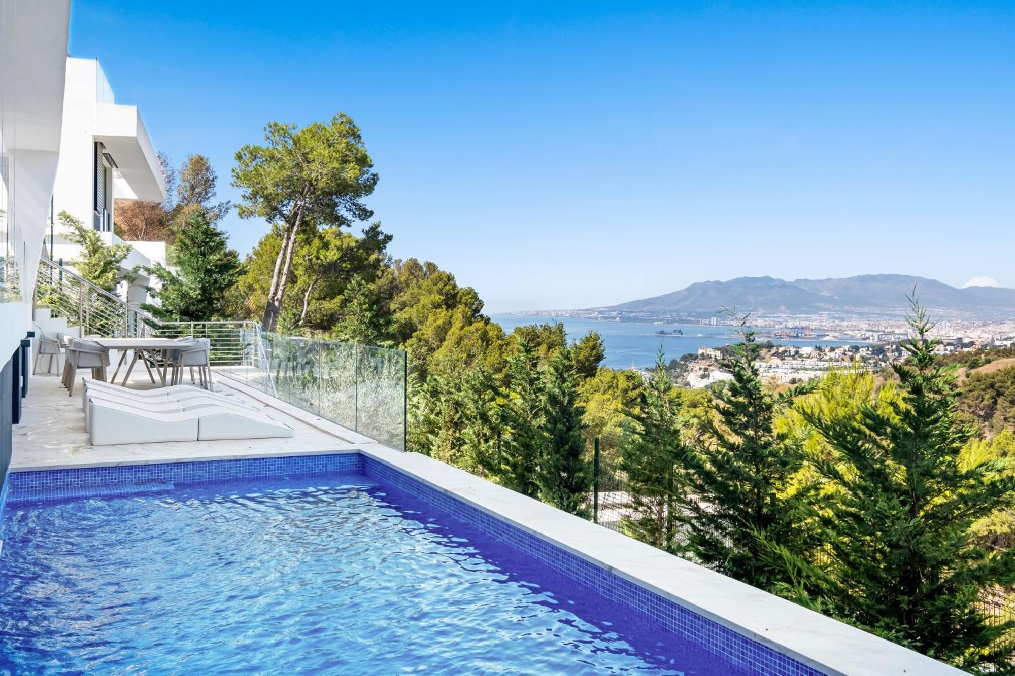 Pinares De San Anton - Sea, City, Mountain, Views Villa Malaga