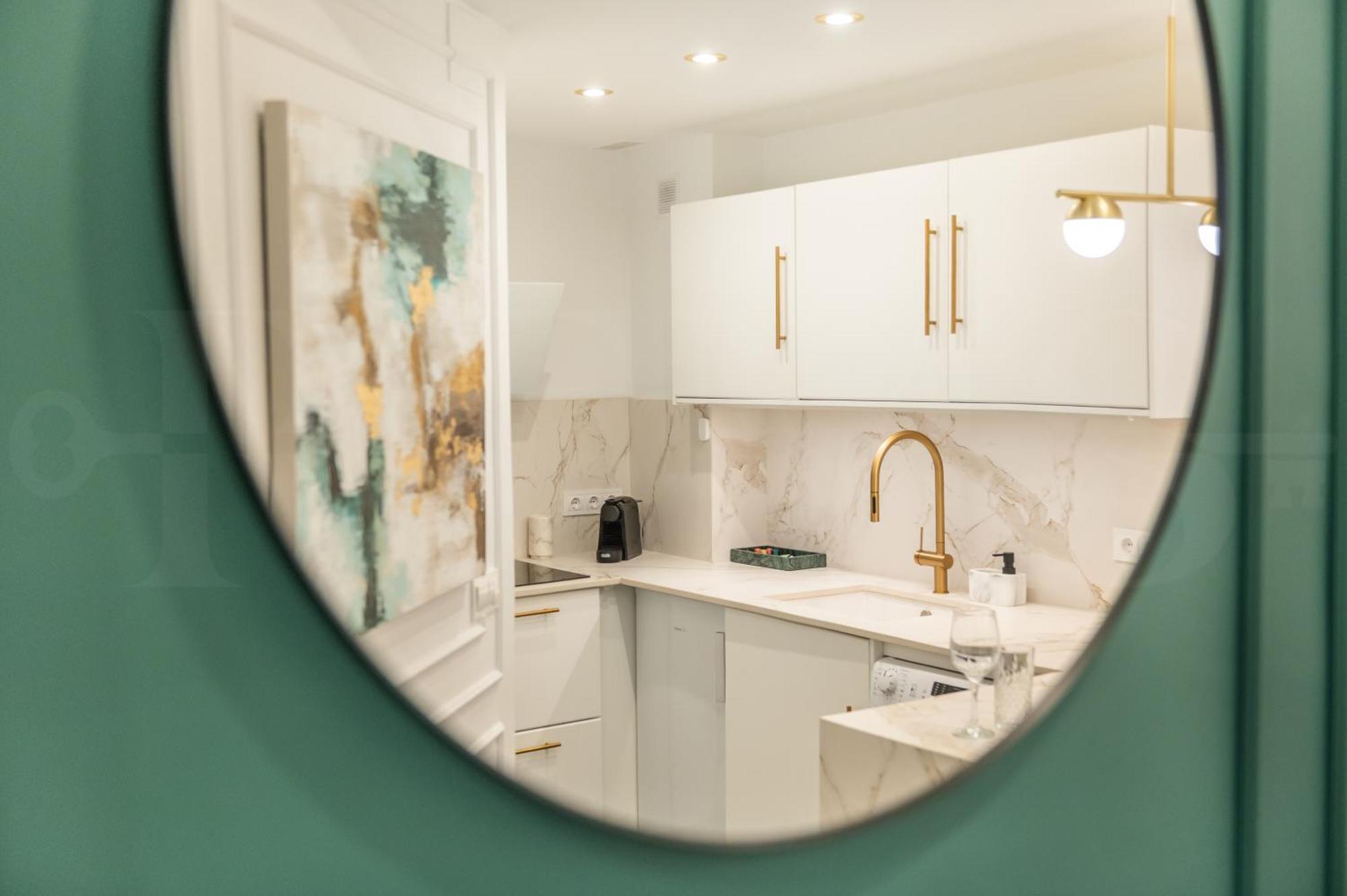 Apartment Glamorous Flat In The Heart Of By Rems Málaga