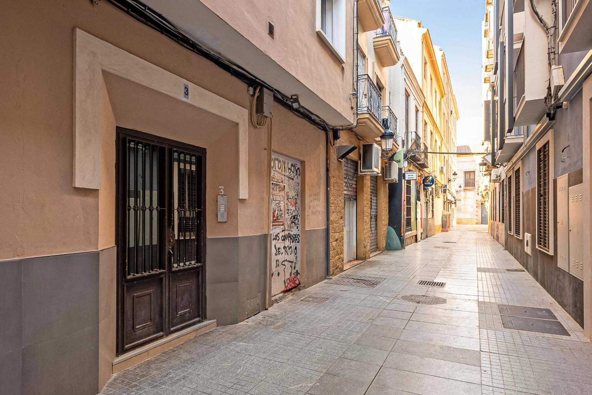 U-nique Hernan Ruiz Malaga