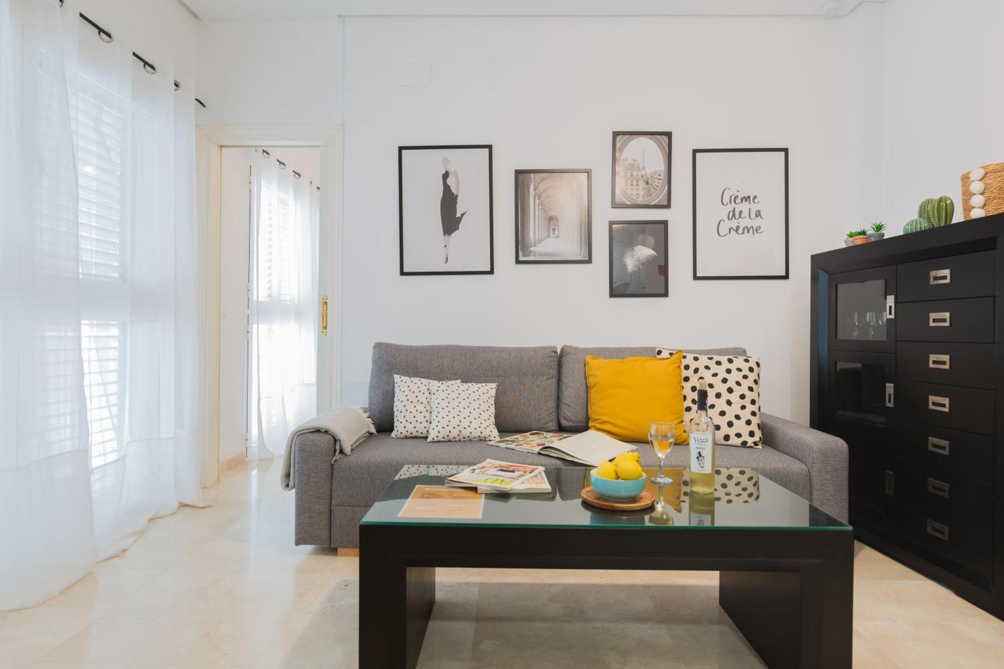 La Centro Apartment