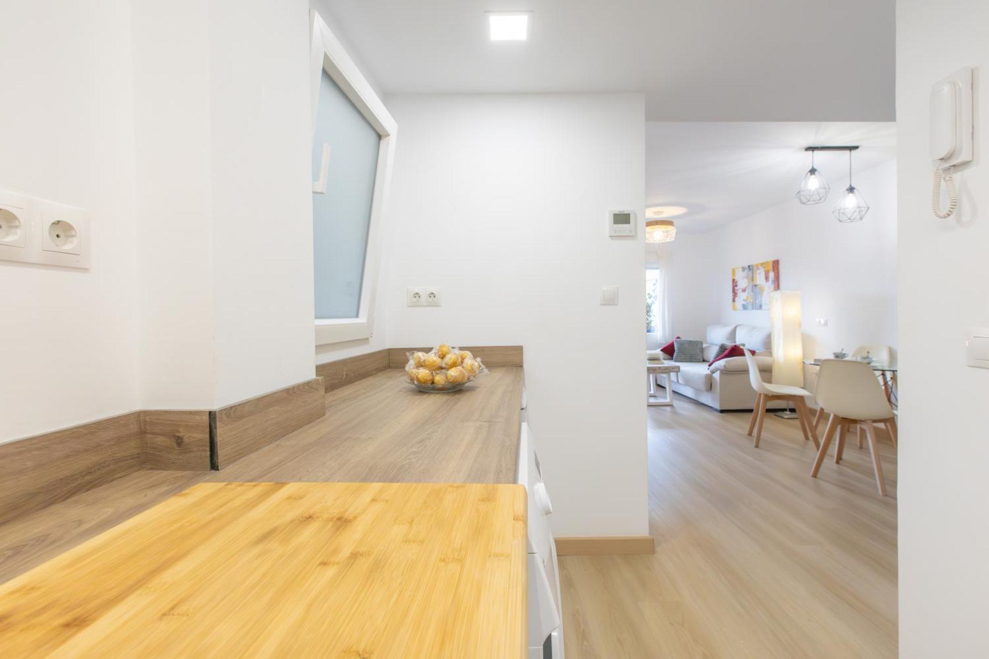 Homely San Juan De Letran Con Terraza Apartment Malaga