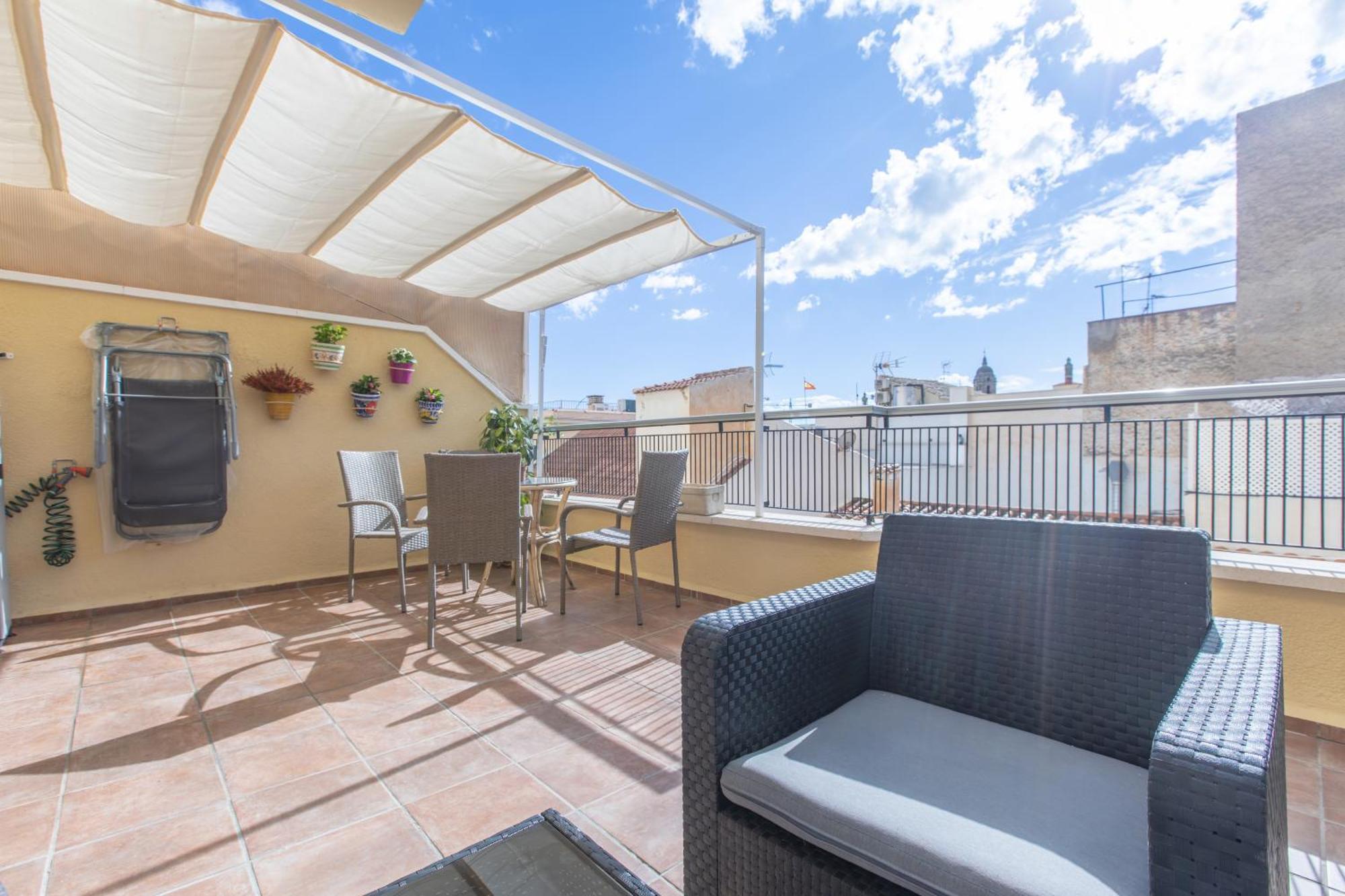 Homely San Juan De Letran Con Terraza Apartment
