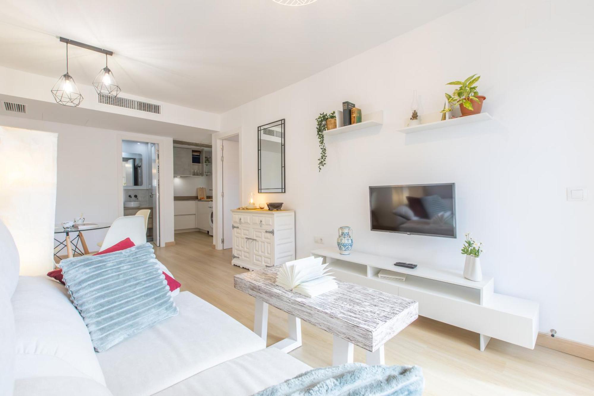 Apartment Homely San Juan De Letran Con Terraza Malaga