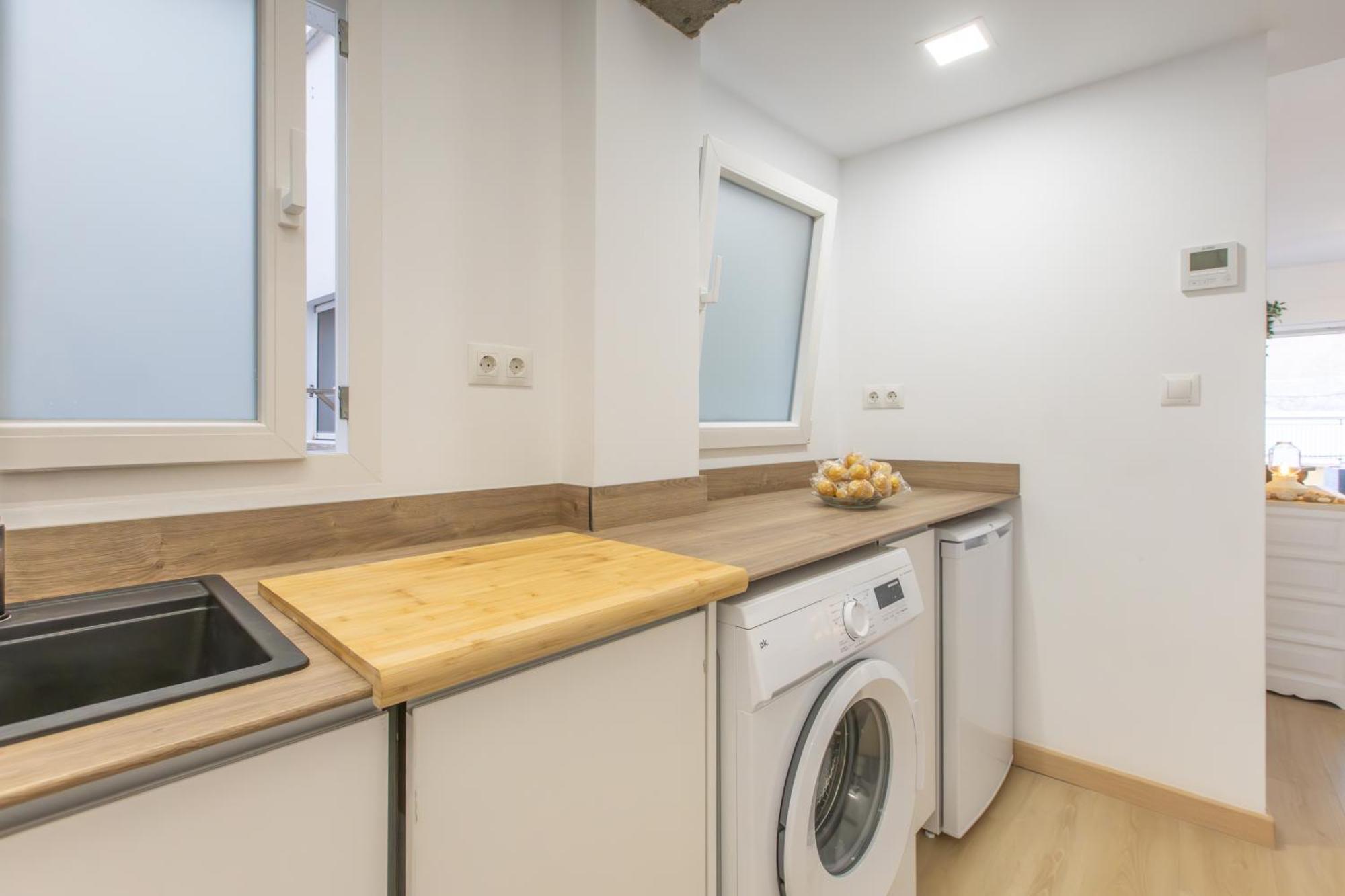 Apartment Homely San Juan De Letran Con Terraza Malaga