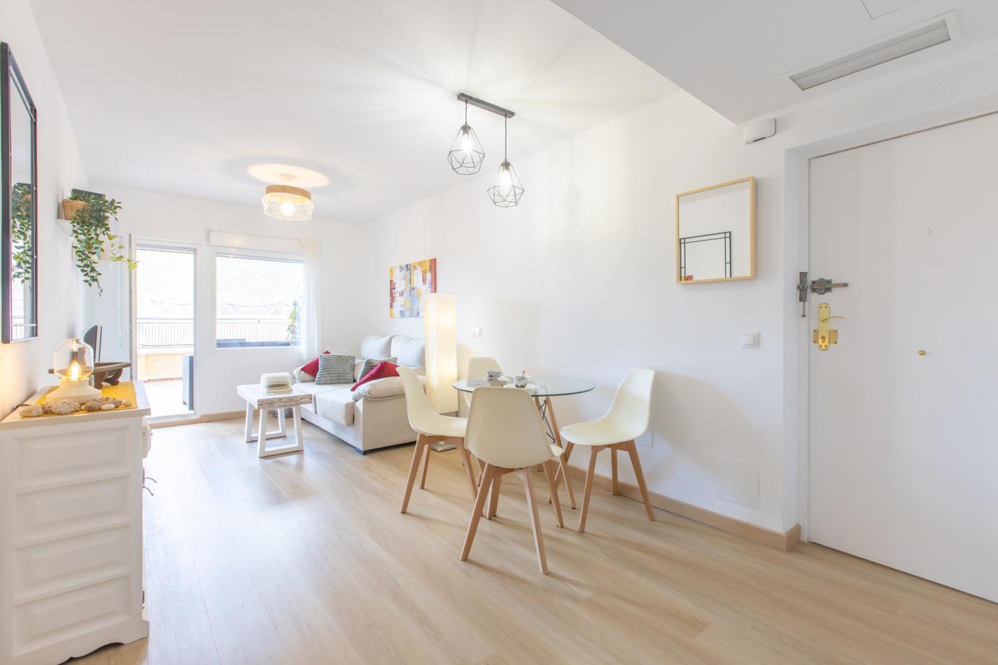 Apartment Homely San Juan De Letran Con Terraza Malaga