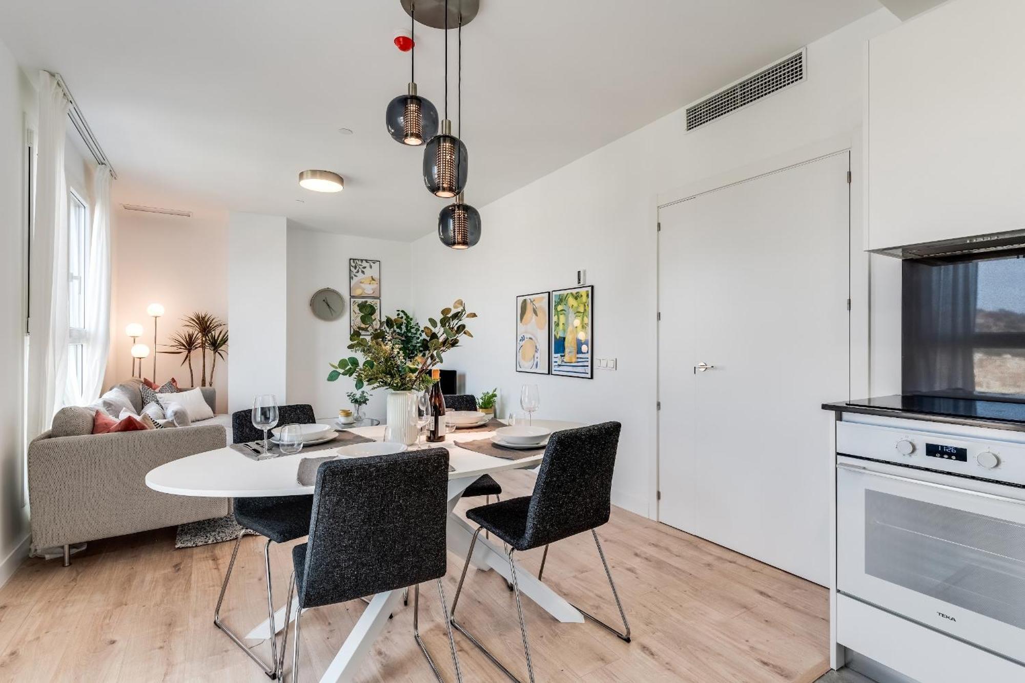 Nieuw Urban Sky Apartment