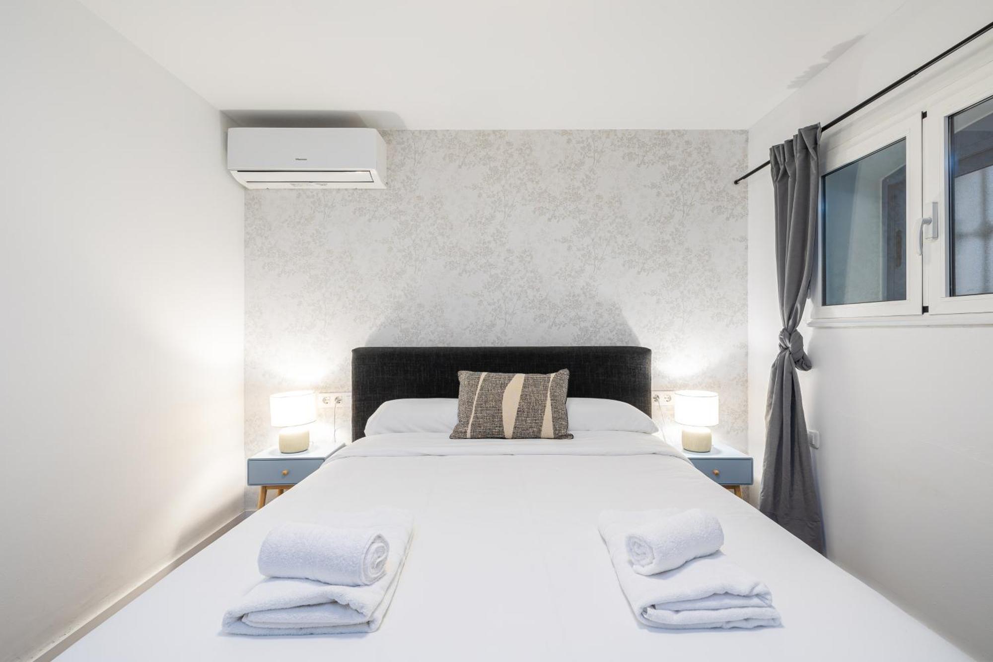 Modern & Cozy -1bedroom-coutyard-center Apartment Malaga