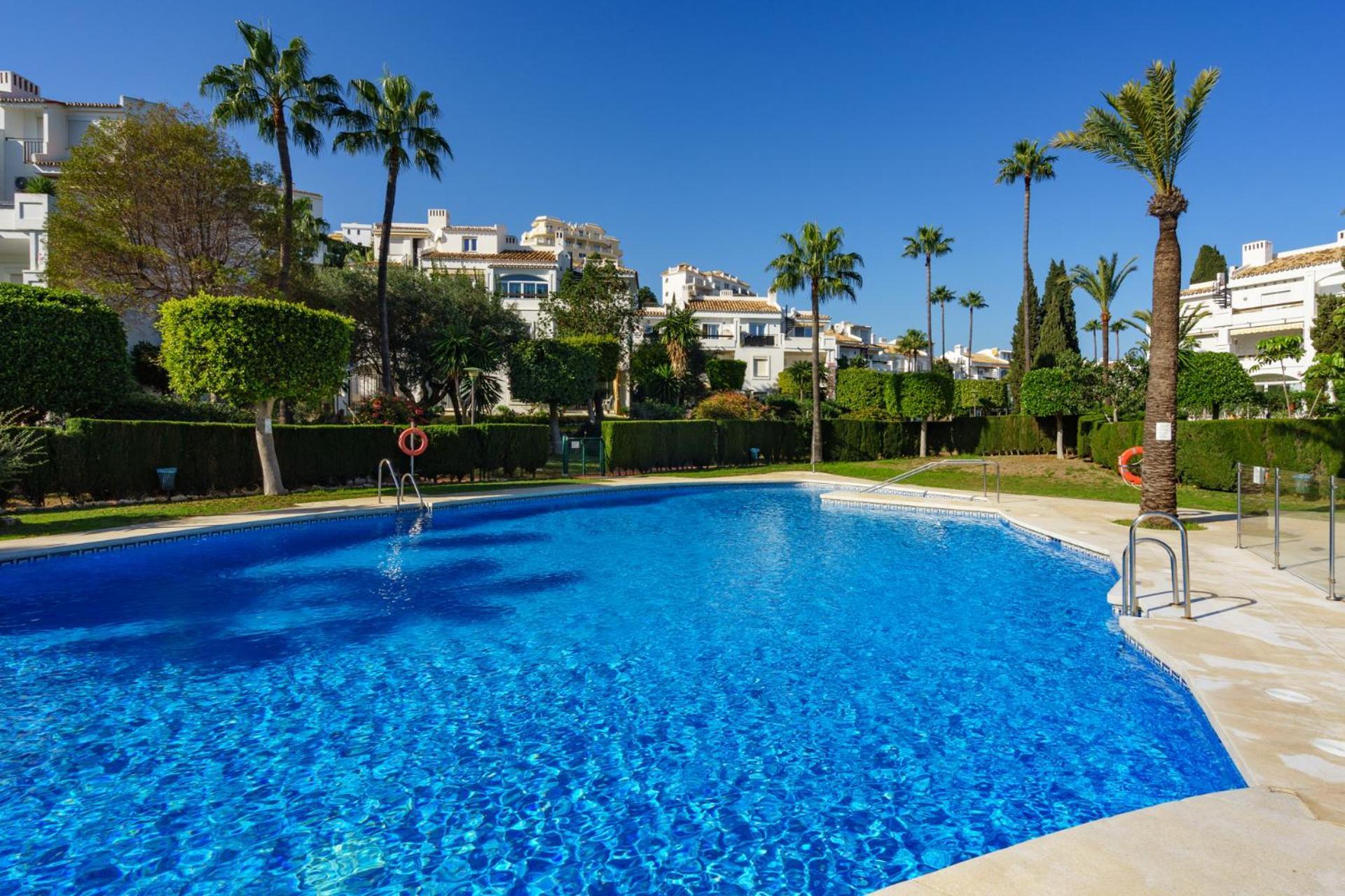 Apartamento Two Bedroom, Two Bathroom, Balcony, Pool Area, View *